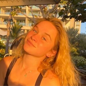 Meet your Posher, Charlotte